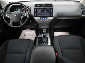 TOYOTA Land Cruiser Comfort Kamera LED  CarPlay SH