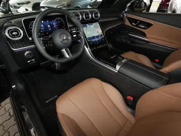 MERCEDES-BENZ CLE 220 d AMG Cabrio 360
