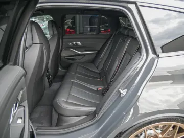BMW M3 Touring xDrive Competition  M Performance 21