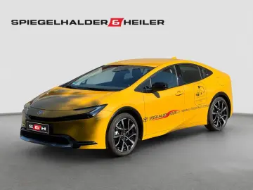TOYOTA Prius Plug-in Executive 2.0 EU6d Plugin Hybrid 2
