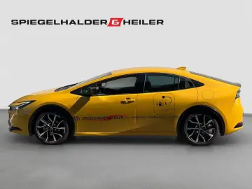 TOYOTA Prius Plug-in Executive 2.0 EU6d Plugin Hybrid 2