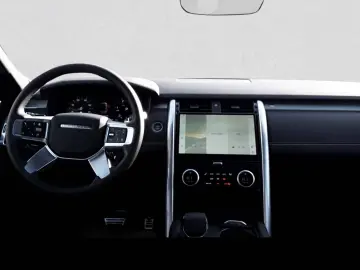 LAND ROVER D250 Dynamic SE