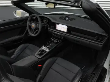 PORSCHE 992 Cabrio 3.0 Carrera GTS - Burmester Audio - M