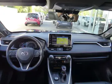 TOYOTA RAV4 Plug-in 4x4 Komfort-&Techpaket Schiebedach
