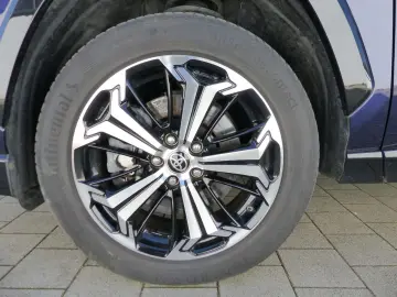 TOYOTA RAV4 Plug-in 4x4 Komfort-&Techpaket Schiebedach