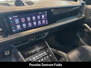 PORSCHE Cayenne GTS