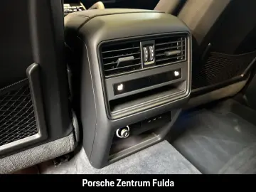 PORSCHE Cayenne GTS