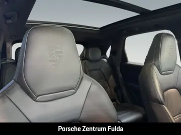 PORSCHE Cayenne GTS