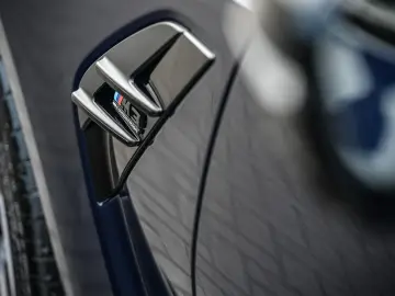BMW M3 3-serie xDrive Competition   Carbon   Laser L