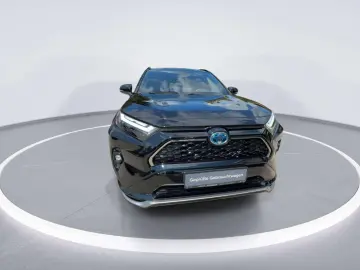 TOYOTA RAV 4 Plug-in Hybrid 4x4  RFK Shz hinten HUD 2P