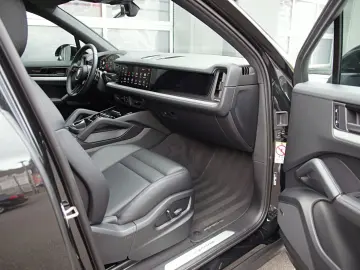 PORSCHE Cayenne 21 RS-Spyder Luft ACC BOSE Pano 90L 360