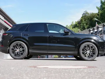 PORSCHE Cayenne 21 RS-Spyder Luft ACC BOSE Pano 90L 360