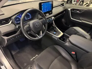 TOYOTA RAV 4 AUTOM.-4x4-LEDER-MOD. 2024-18 ZOLL-27.690-