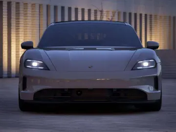 PORSCHE Taycan FACELIFT BATT  PANO AIR 21 RS ACHTERASST