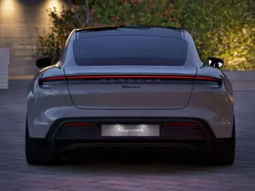 PORSCHE Taycan FACELIFT BATT  PANO AIR 21 RS ACHTERASST