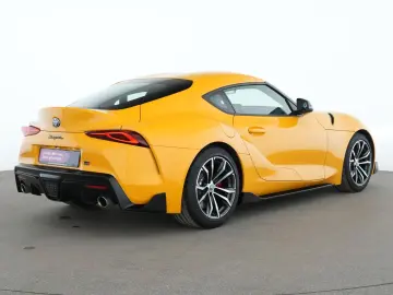 TOYOTA Supra GR Dynamic Kamera LED ACC CarPlay SHZ Navi