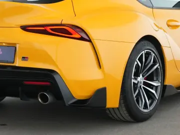 TOYOTA Supra GR Dynamic Kamera LED ACC CarPlay SHZ Navi