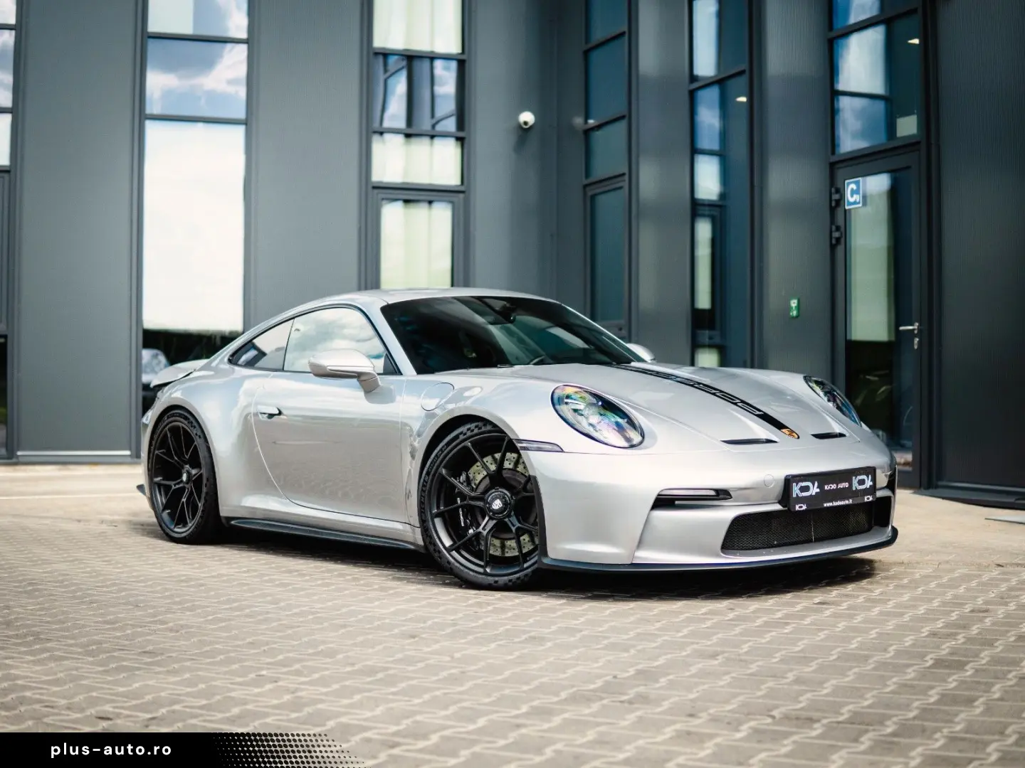 PORSCHE 911 GT3 Touring