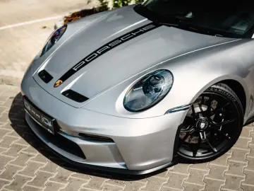 PORSCHE 911 GT3 Touring