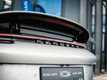 PORSCHE 911 GT3 Touring