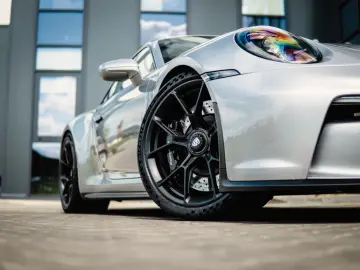 PORSCHE 911 GT3 Touring
