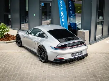 PORSCHE 911 GT3 Touring