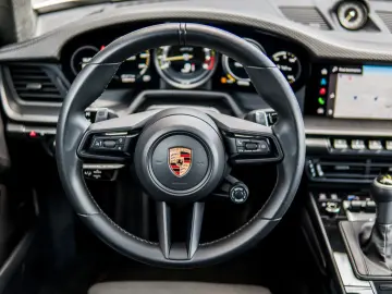 PORSCHE 911 GT3 Touring