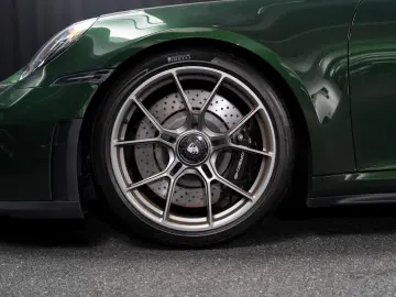 PORSCHE 911 GT3 Touring Paket - Oak Green Neo
