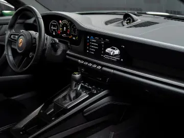 PORSCHE 911 GT3 Touring Paket - Oak Green Neo