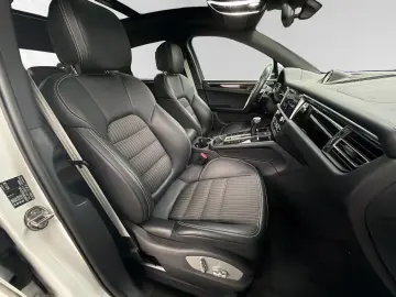 PORSCHE Macan T AHK 21  Luftfederung Pano ACC