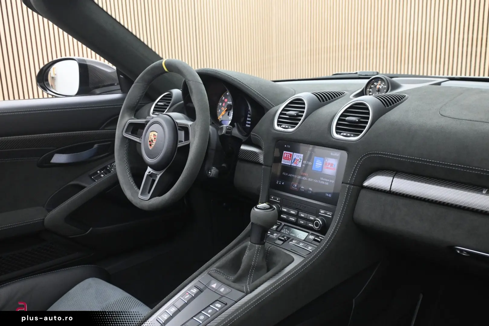 PORSCHE 718 Boxster Spyder RS Weissach Lift 90L Carbon