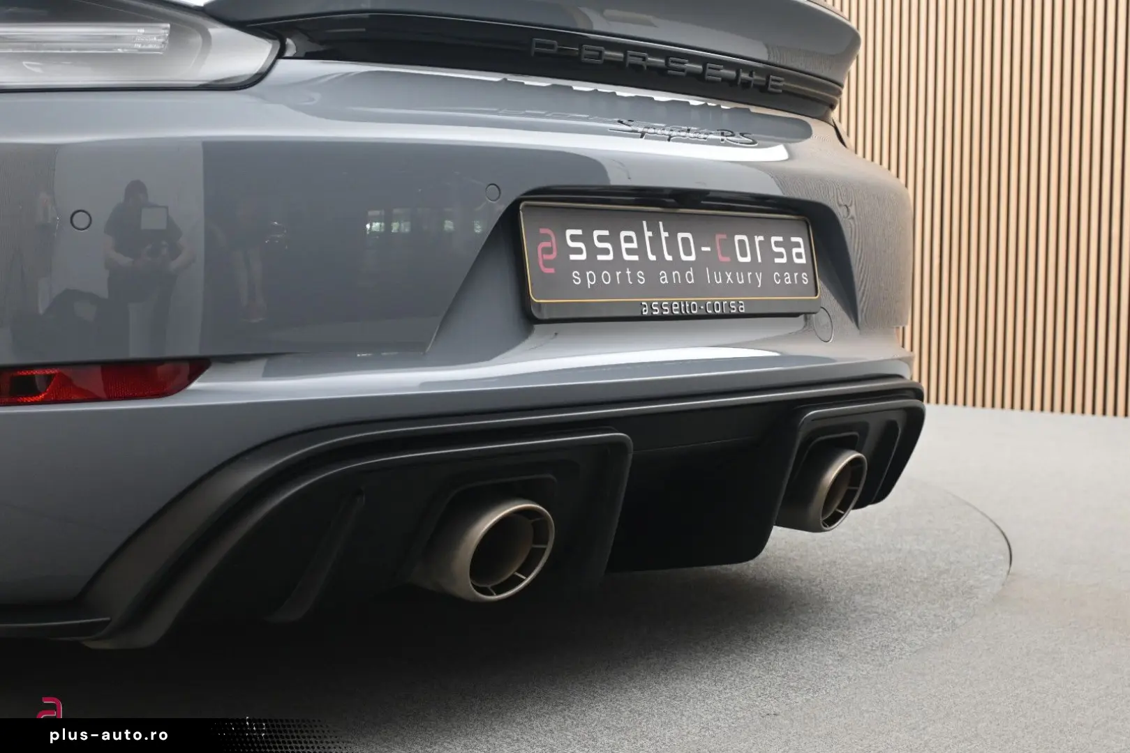 PORSCHE 718 Boxster Spyder RS Weissach Lift 90L Carbon