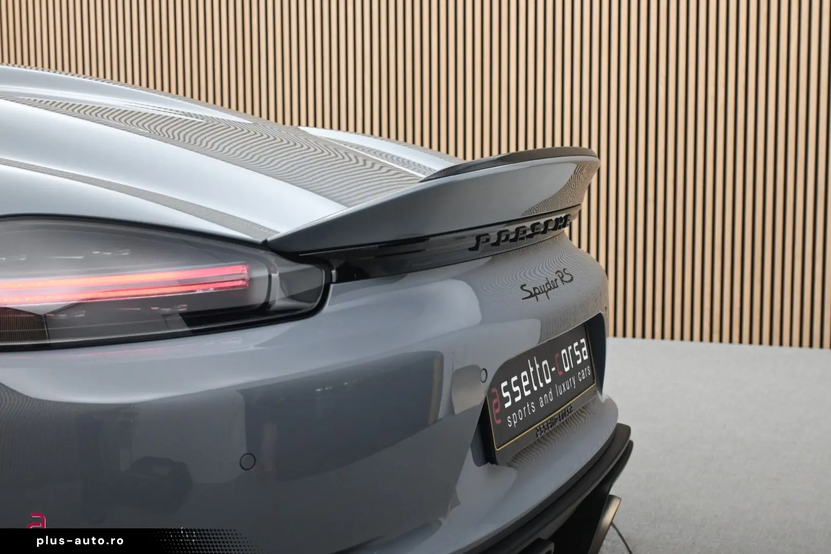 PORSCHE 718 Boxster Spyder RS Weissach Lift 90L Carbon