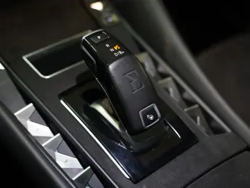 DS DS 9 E-Tense 225 kW Performance Line   PANO VOLL