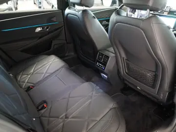 DS DS9 E-Tense 250 Rivoli   DS-Lounge Massage 360