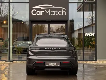 PORSCHE Macan EV 100kWh - NAPPA   21    TREKHAAK