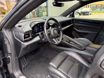 PORSCHE Macan EV 100kWh - NAPPA   21    TREKHAAK