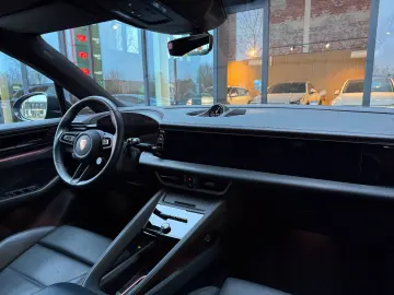 PORSCHE Macan EV 100kWh - NAPPA   21    TREKHAAK