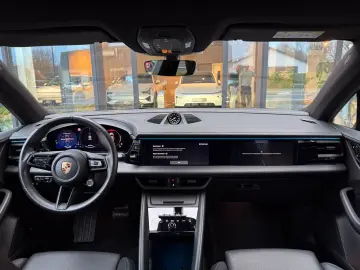 PORSCHE Macan EV 100kWh - NAPPA   21    TREKHAAK