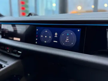 PORSCHE Macan EV 100kWh - NAPPA   21    TREKHAAK