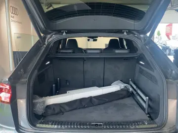 AUDI SQ8 4.0 TFSI Quattro Competition Navi Matrix Ahk