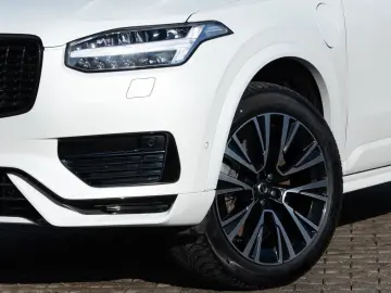 VOLVO XC90 Ultra Dark Recharge Plug-In Hybrid AWD