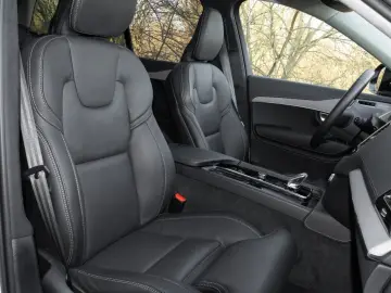 VOLVO XC90 Ultra Dark Recharge Plug-In Hybrid AWD