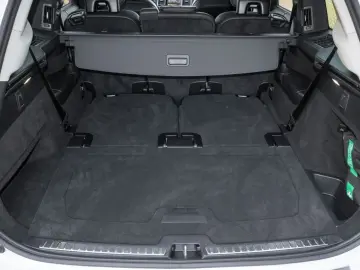 VOLVO XC90 Ultra Dark Recharge Plug-In Hybrid AWD
