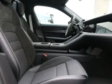 PORSCHE Taycan Performance Batterie Pano SporChrono 21