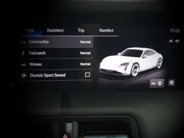PORSCHE Taycan Performance Batterie Pano SporChrono 21