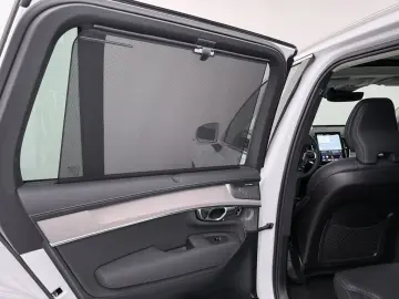 VOLVO XC90 T8 AWD Ultra Bright Recharge Plug-In Hybrid