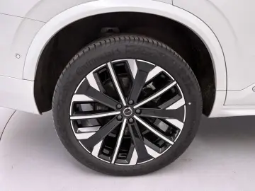 VOLVO XC90 T8 AWD Ultra Bright Recharge Plug-In Hybrid