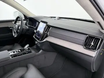 VOLVO XC90 T8 AWD Ultra Bright Recharge Plug-In Hybrid