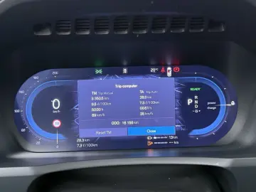VOLVO XC90 T8 AWD Ultra Bright Recharge Plug-In Hybrid
